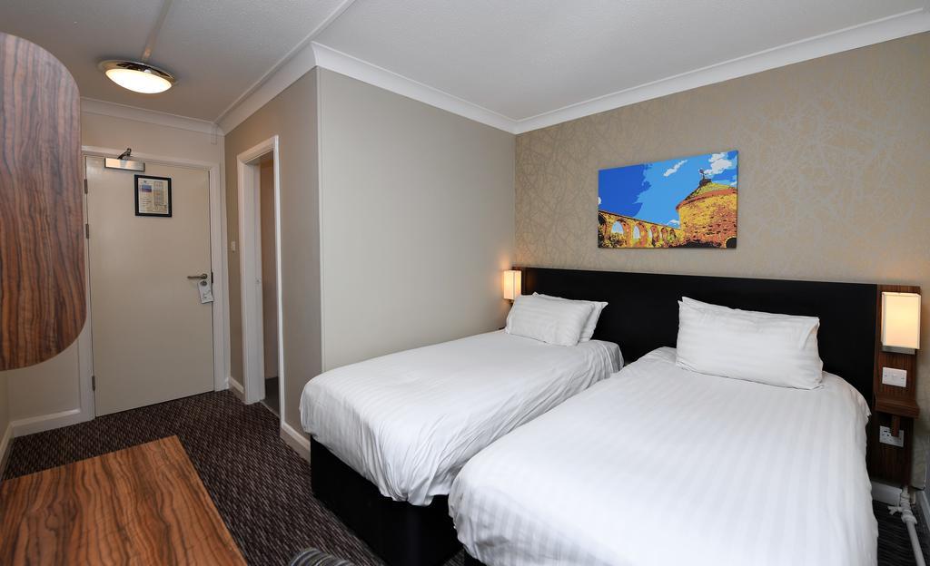 Wynnstay Arms, Wrexham By Marston'S Inns Dış mekan fotoğraf
